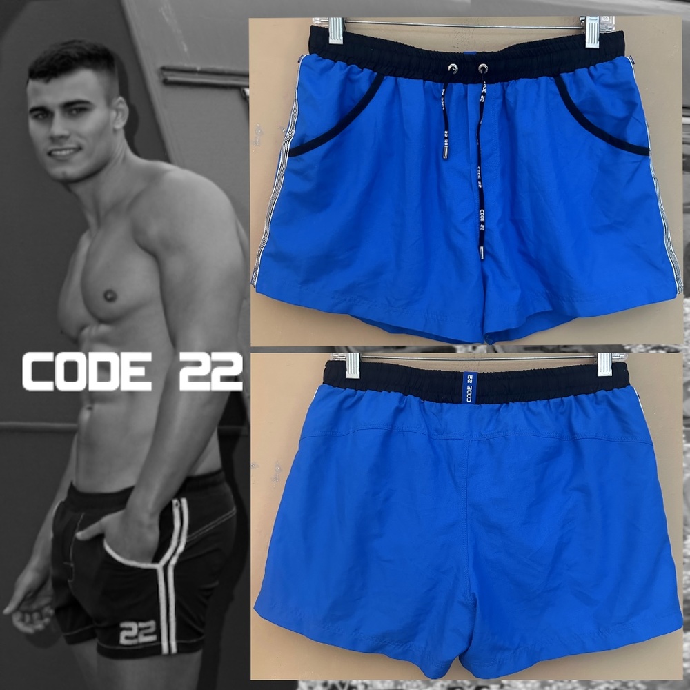 Code 22 Swim / Gym Shorts Large 3" inseam Gently worn 100% polyester Fully lined